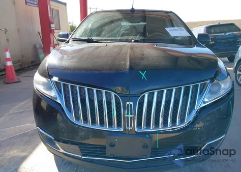 2013 Lincoln Mkx z USA, uszkodzony, nr VIN 2LMDJ8JK8DBL21155